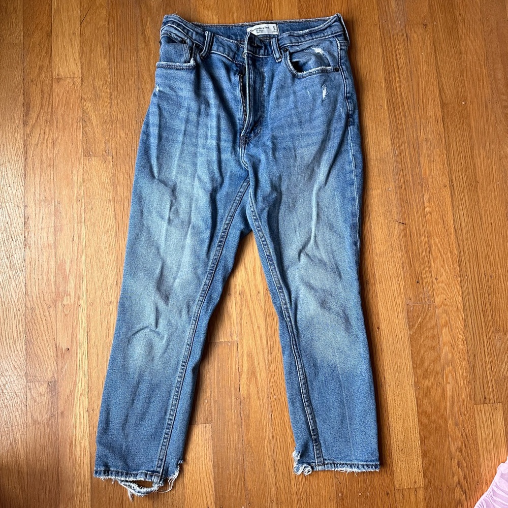 Abercrombie jeans - distressed hem